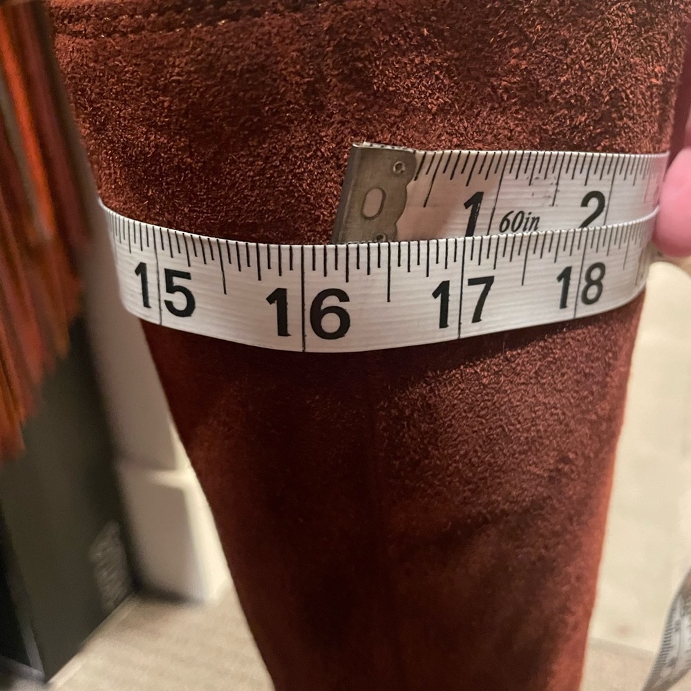 Maroon Ugg boots - Picture 10 of 10